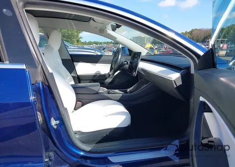 2018 Tesla Model 3 Long Range/Performance from USA, damaged, VIN 5YJ3E1EB0JF096570